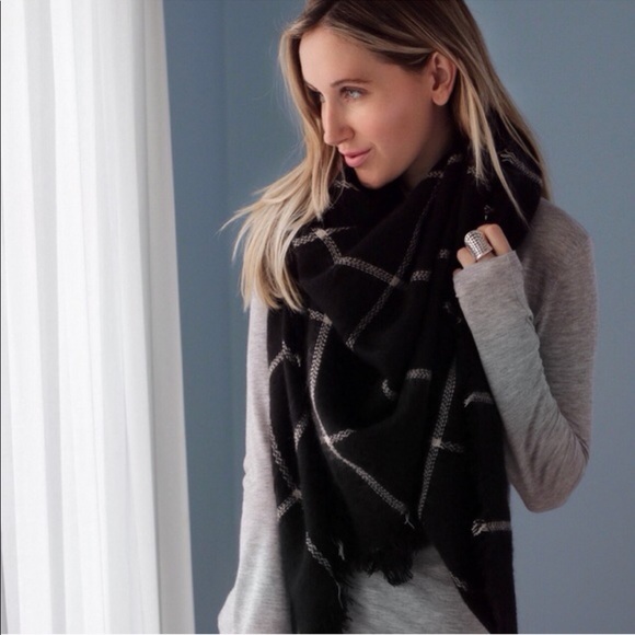 Brooklyn Softest Turtleneck - Picture 5 of 5